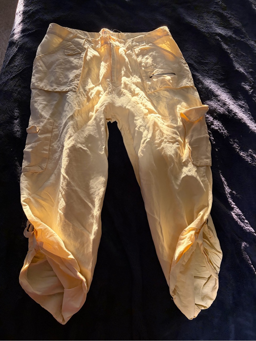 Women’s Lightweight Cargo Pants - Pale Yellow